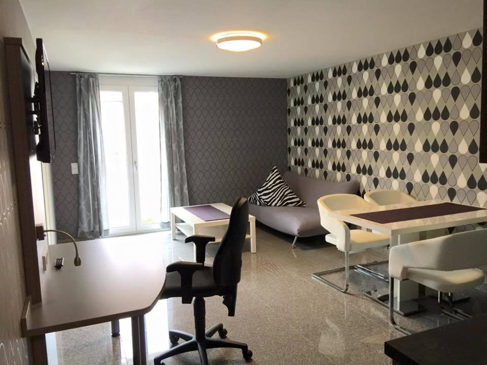 Hotel Mythos "Apartments" Markgröningen Quarto foto